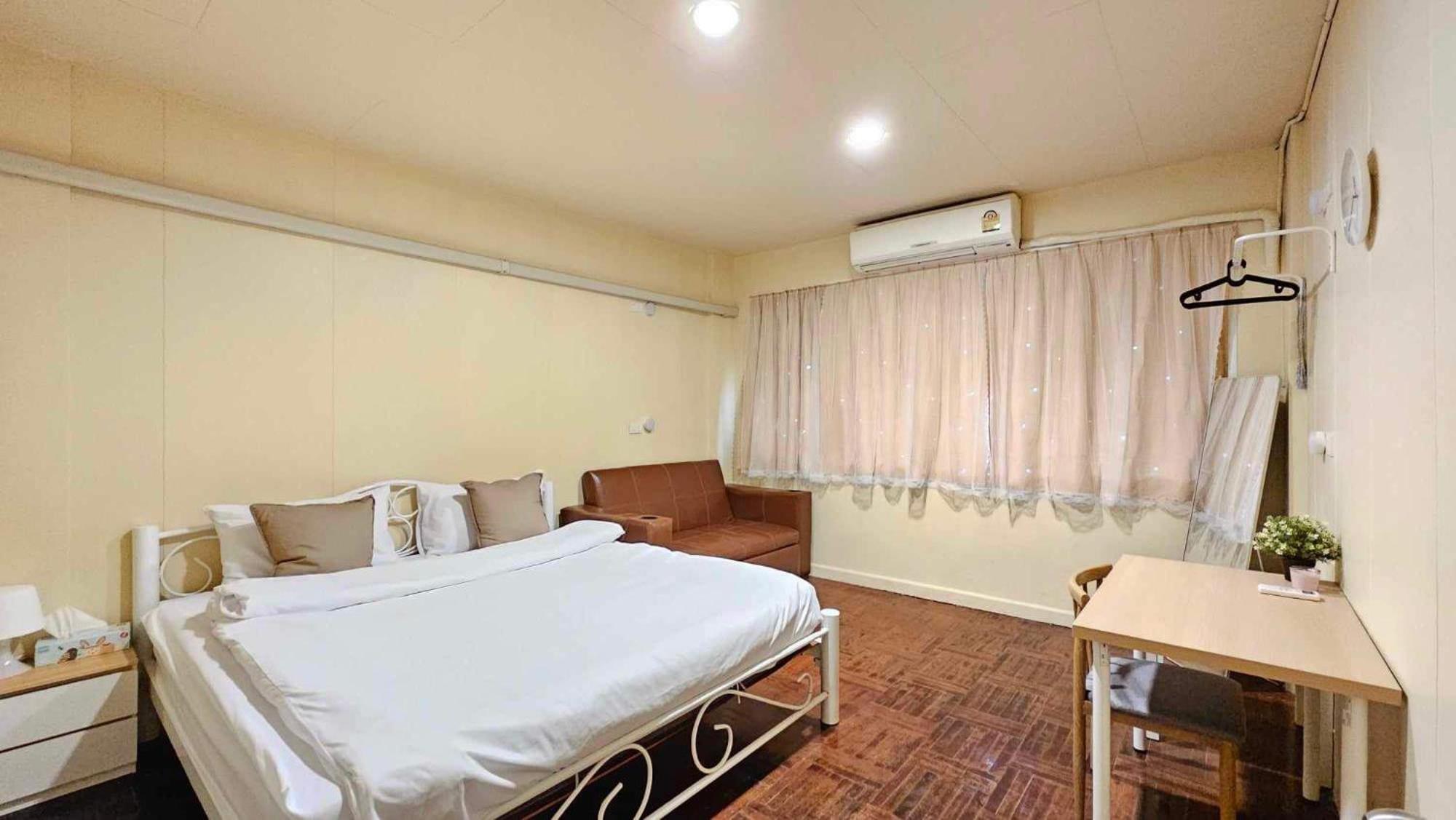 W District Guesthouse Bangkok Kültér fotó
